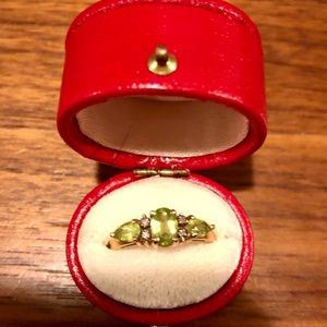 Vintage gold and green amethyst ring